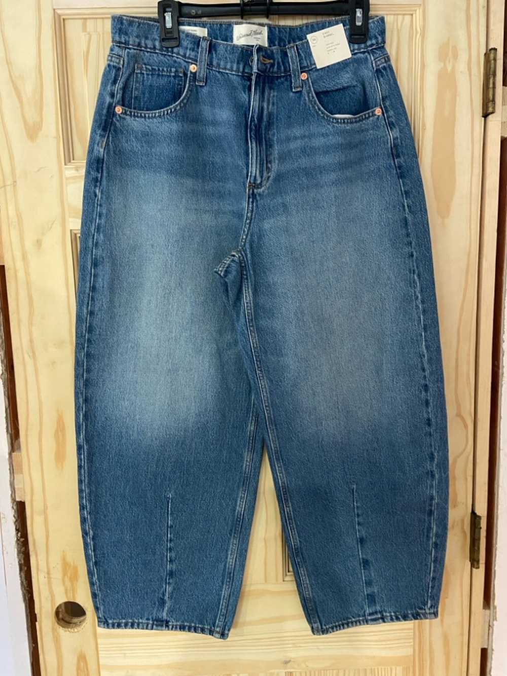 Universal Thread High Rise Blue Mom Jeans - Picture 4 of 10